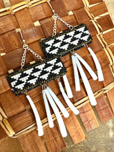 Load image into Gallery viewer, Saddle Mountain - Green