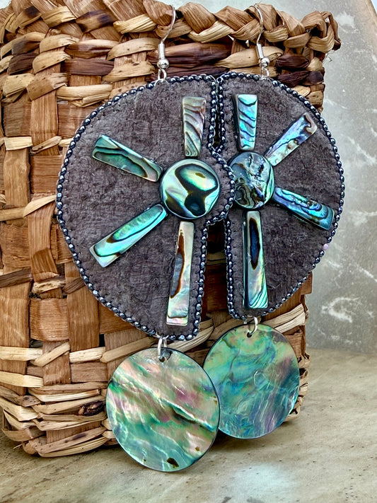 'ma.t͡ɬɪ.ni beaded earrings